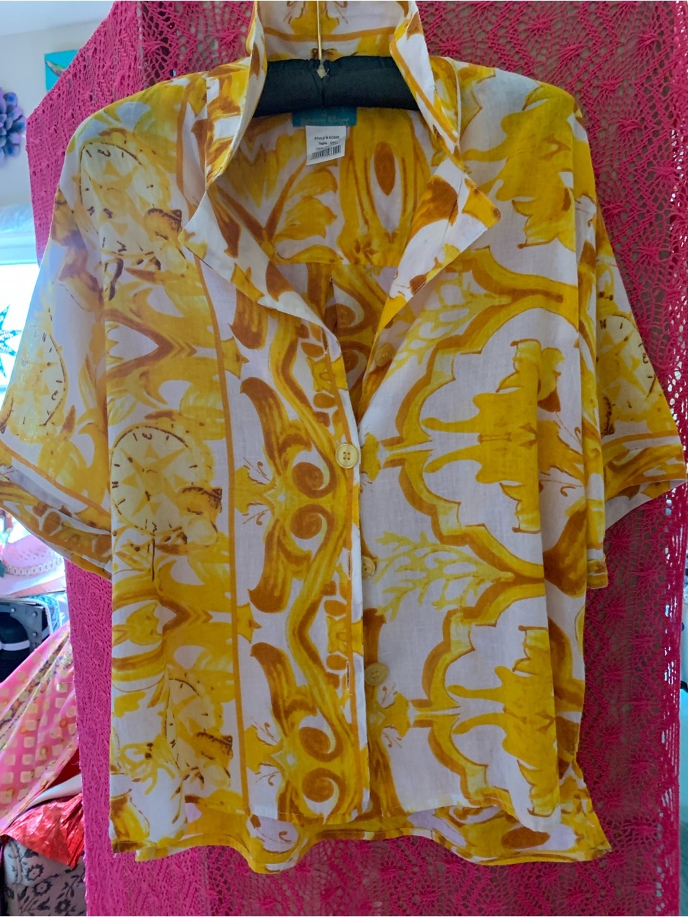 Button-Down Short Sleeve Shirt in Yellow Print